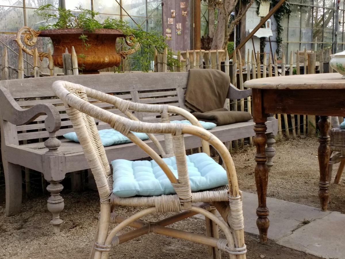 Pipowagen Overnachting Het Houten Huis Zaltbommel Eksteriør billede